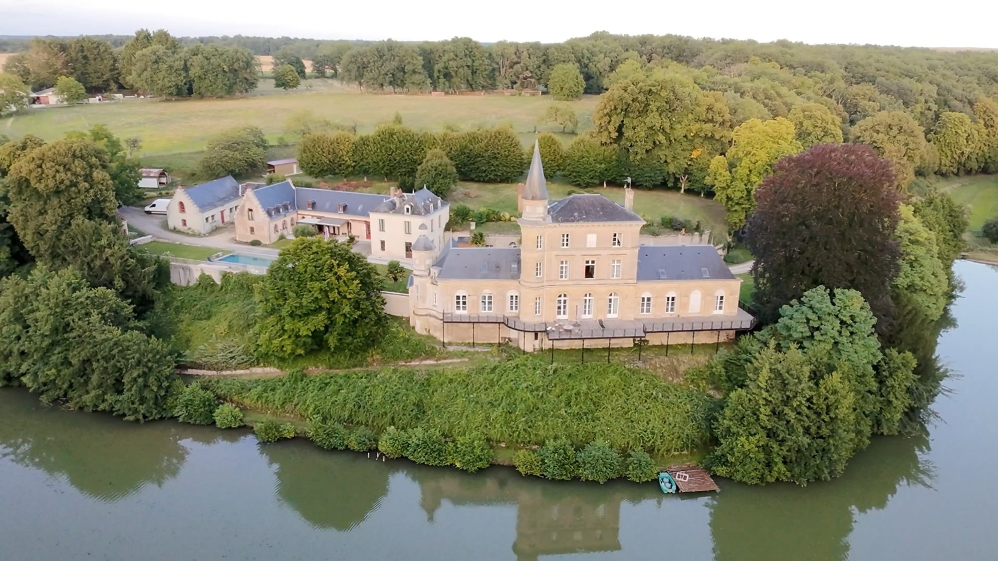 Domaine d'exception à 15 minutes de TOURS — Rouziers-de-Touraine